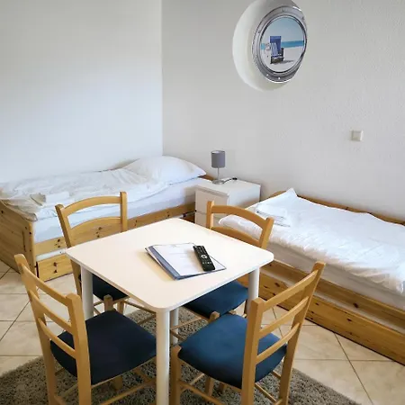 Mona Lisa - Ferienzimmer 7 *